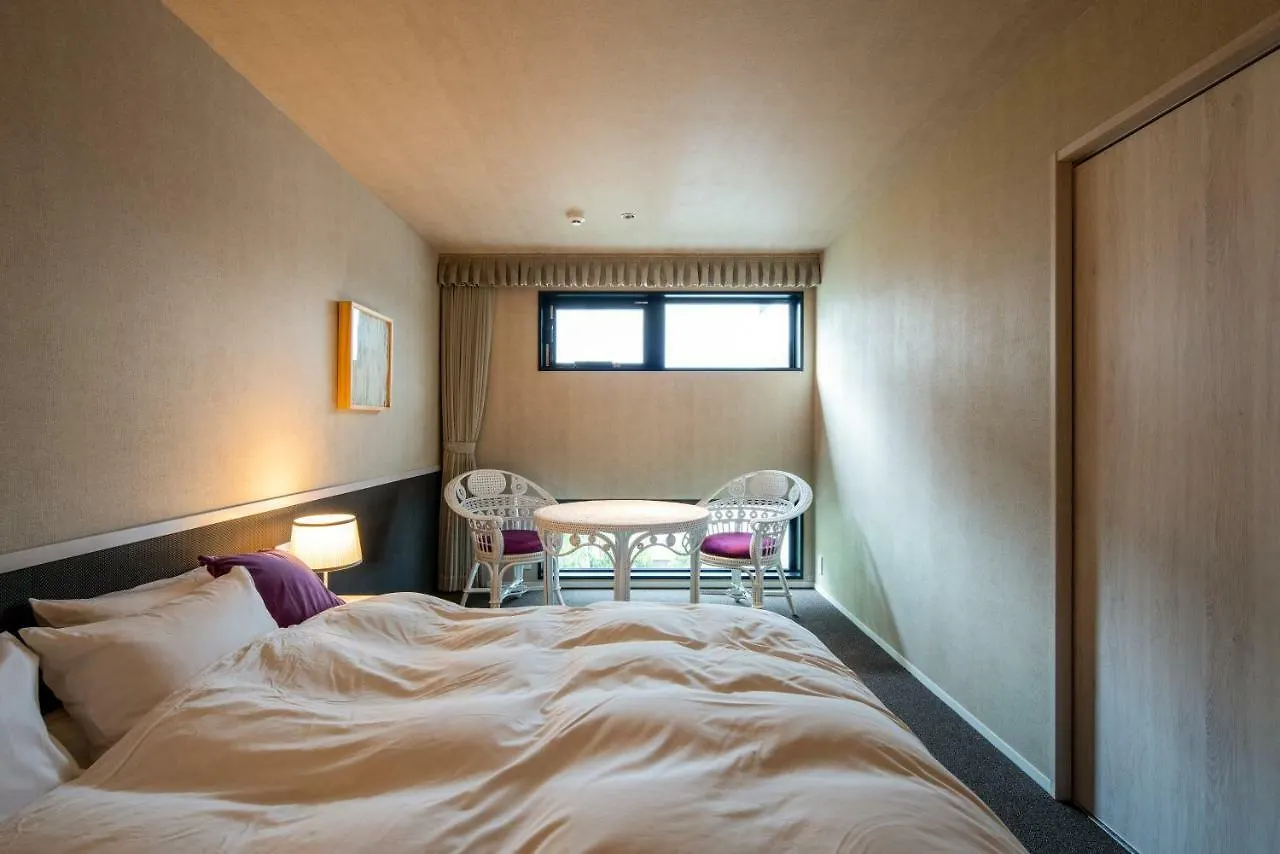 **  Hotel La Viola Kyōto Japan